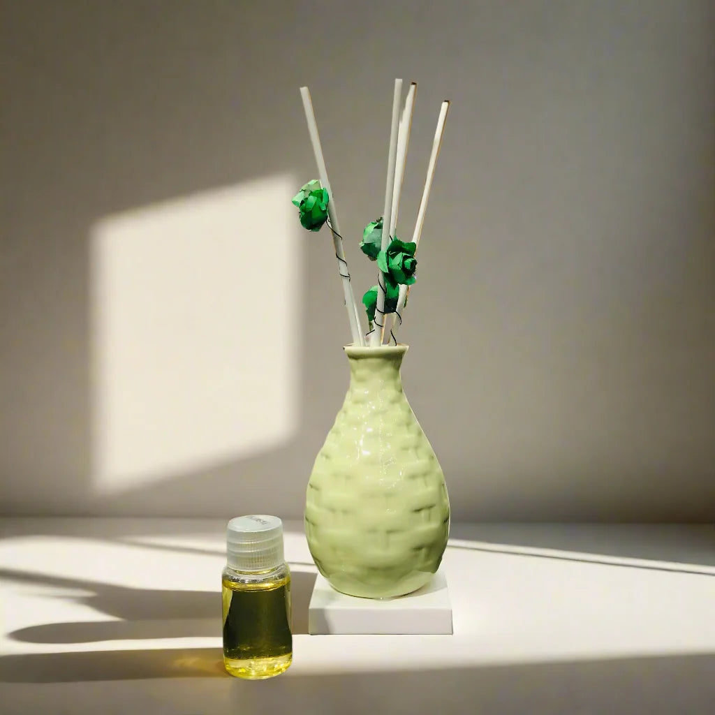 Vase Design Ceramic Diffuser – Elegant Home Fragrance Décor